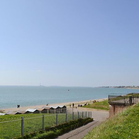 Seaways Villa Lee-on-the-Solent Exterior photo