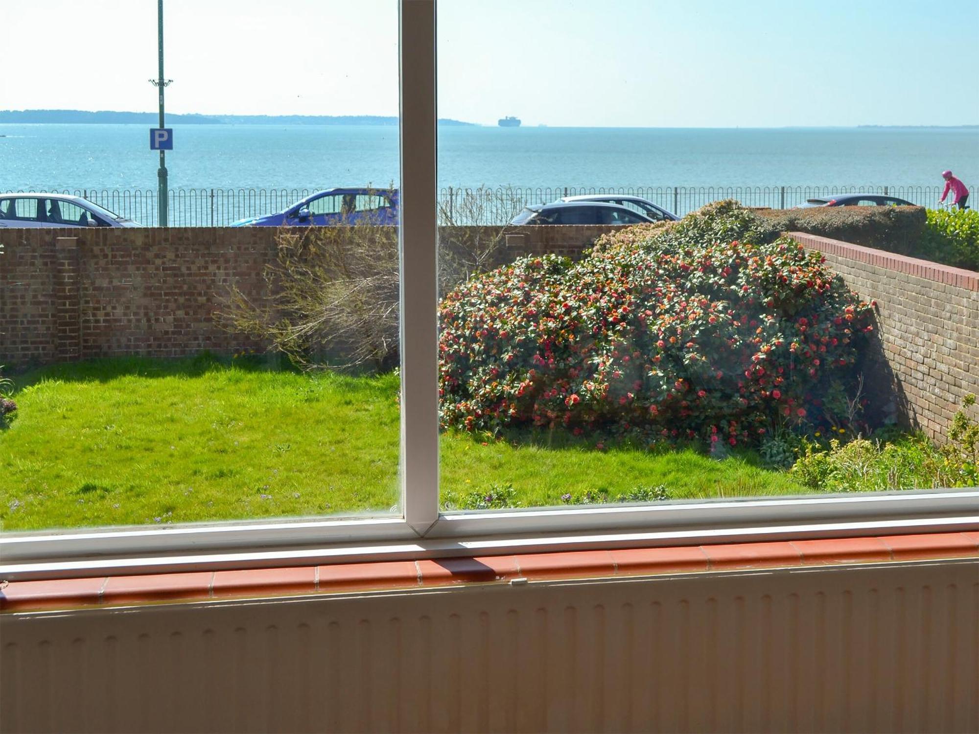 Seaways Villa Lee-on-the-Solent Exterior photo