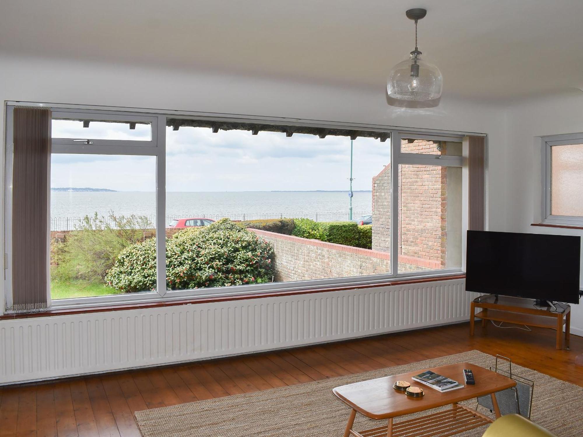 Seaways Villa Lee-on-the-Solent Exterior photo