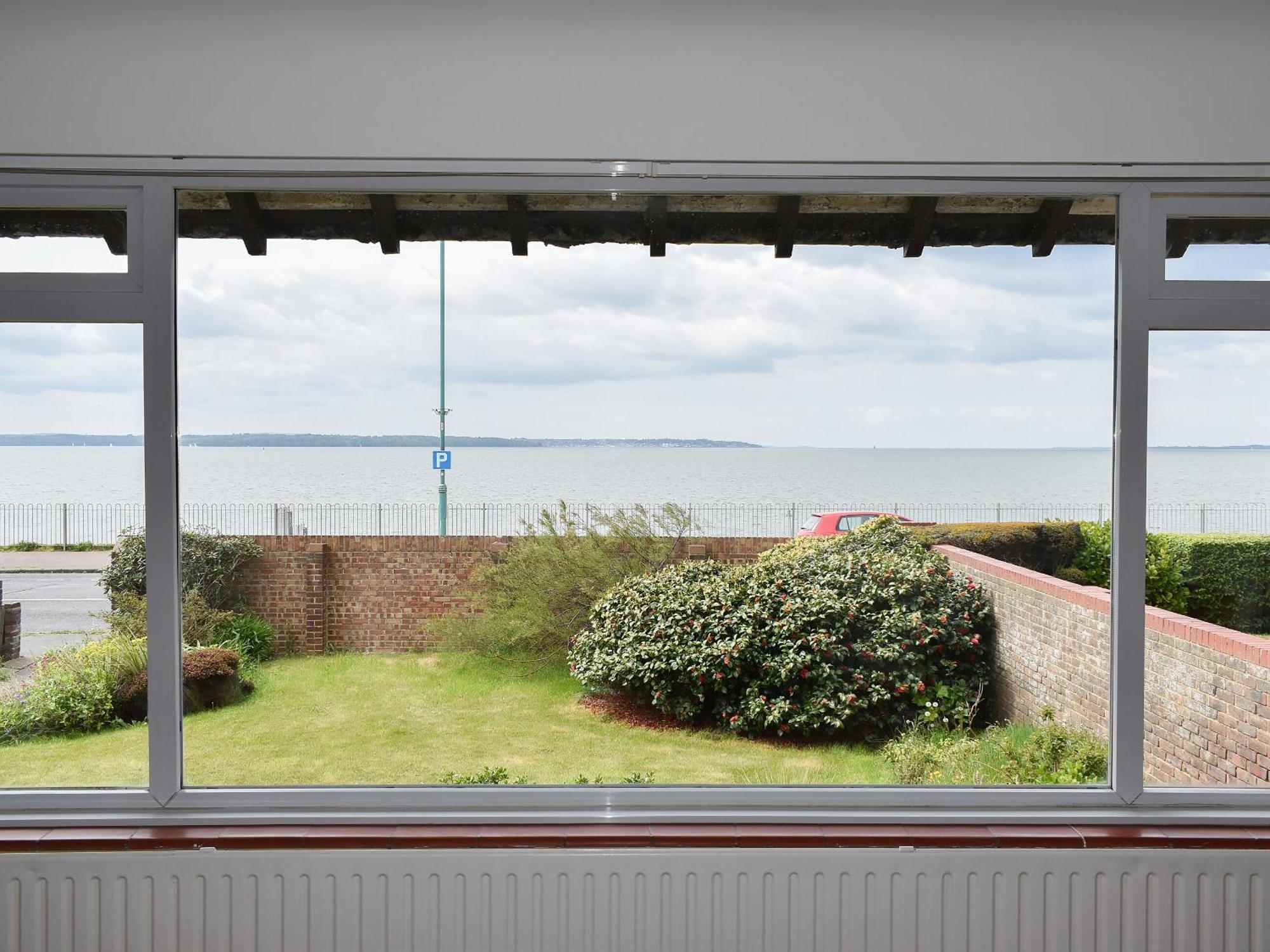 Seaways Villa Lee-on-the-Solent Exterior photo
